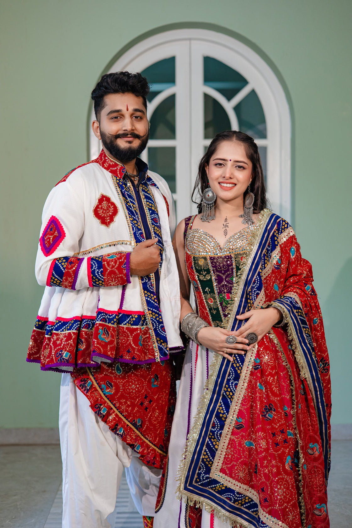 Ivory White Couple Set