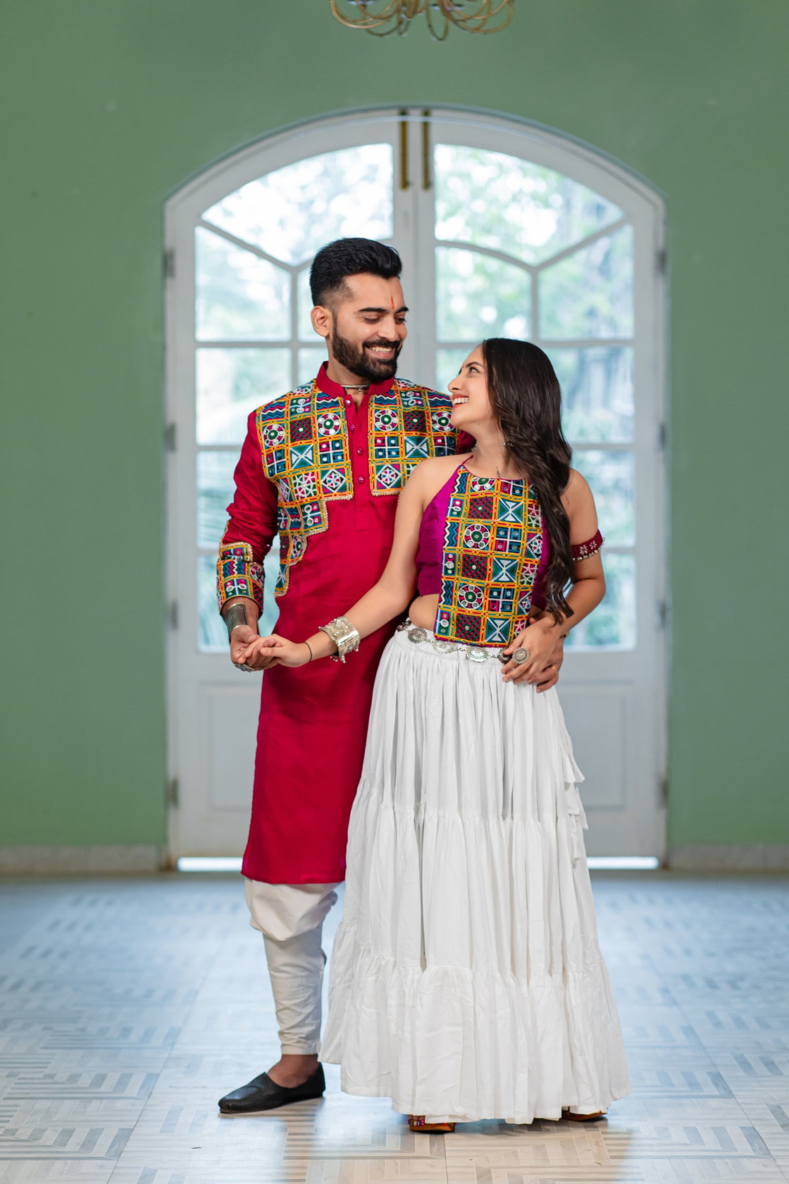 Couple Set (Chandni Raas + Raangilo Wine)