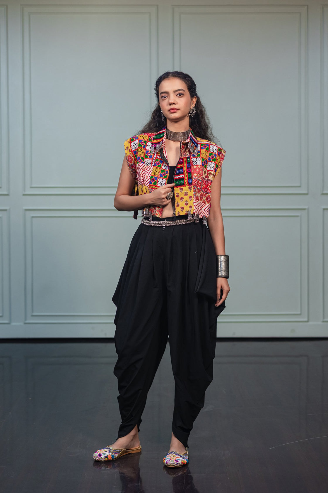 Kutchi Vibe Bibs– Multi-Magic Edition