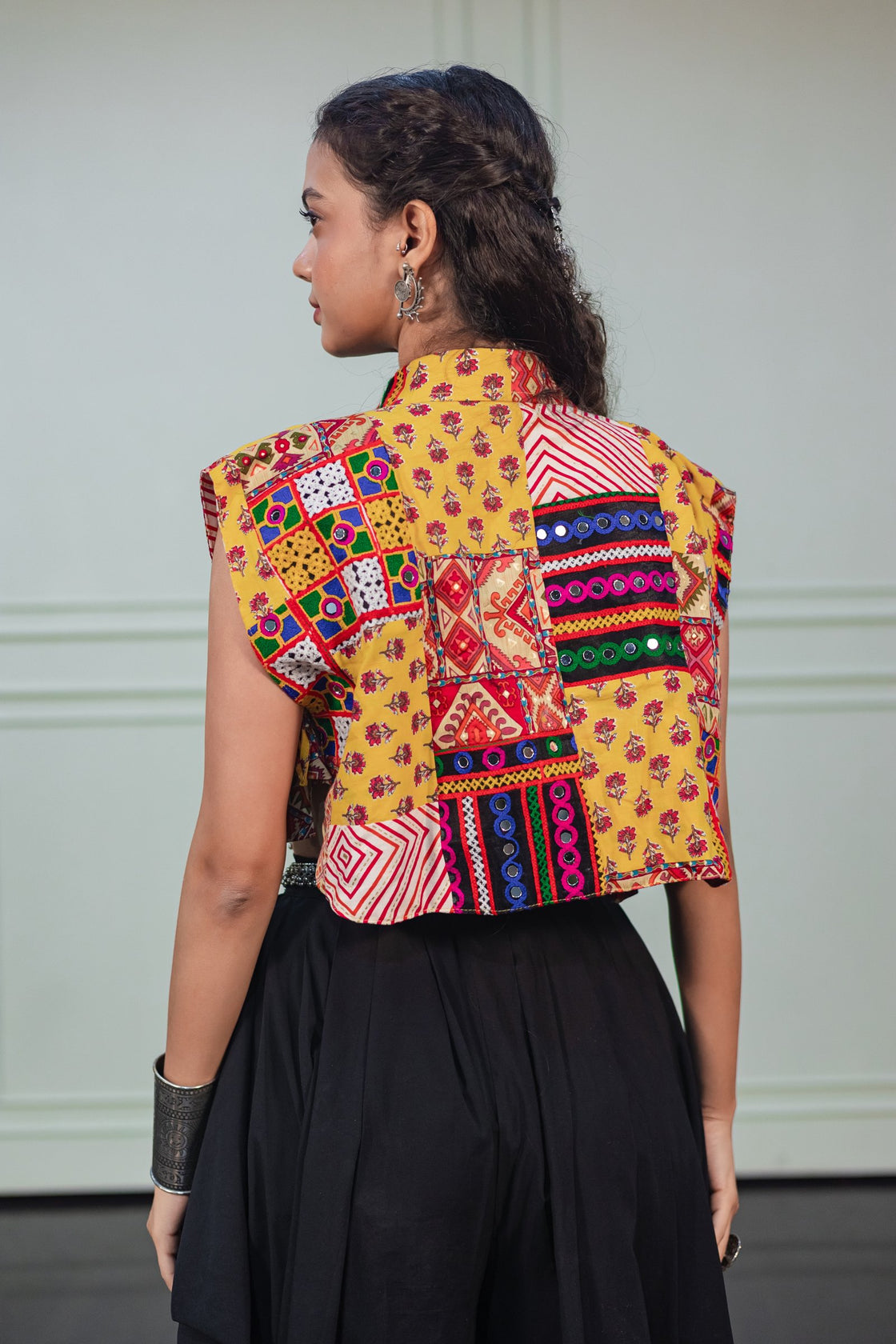 Kutchi Vibe Bibs– Multi-Magic Edition