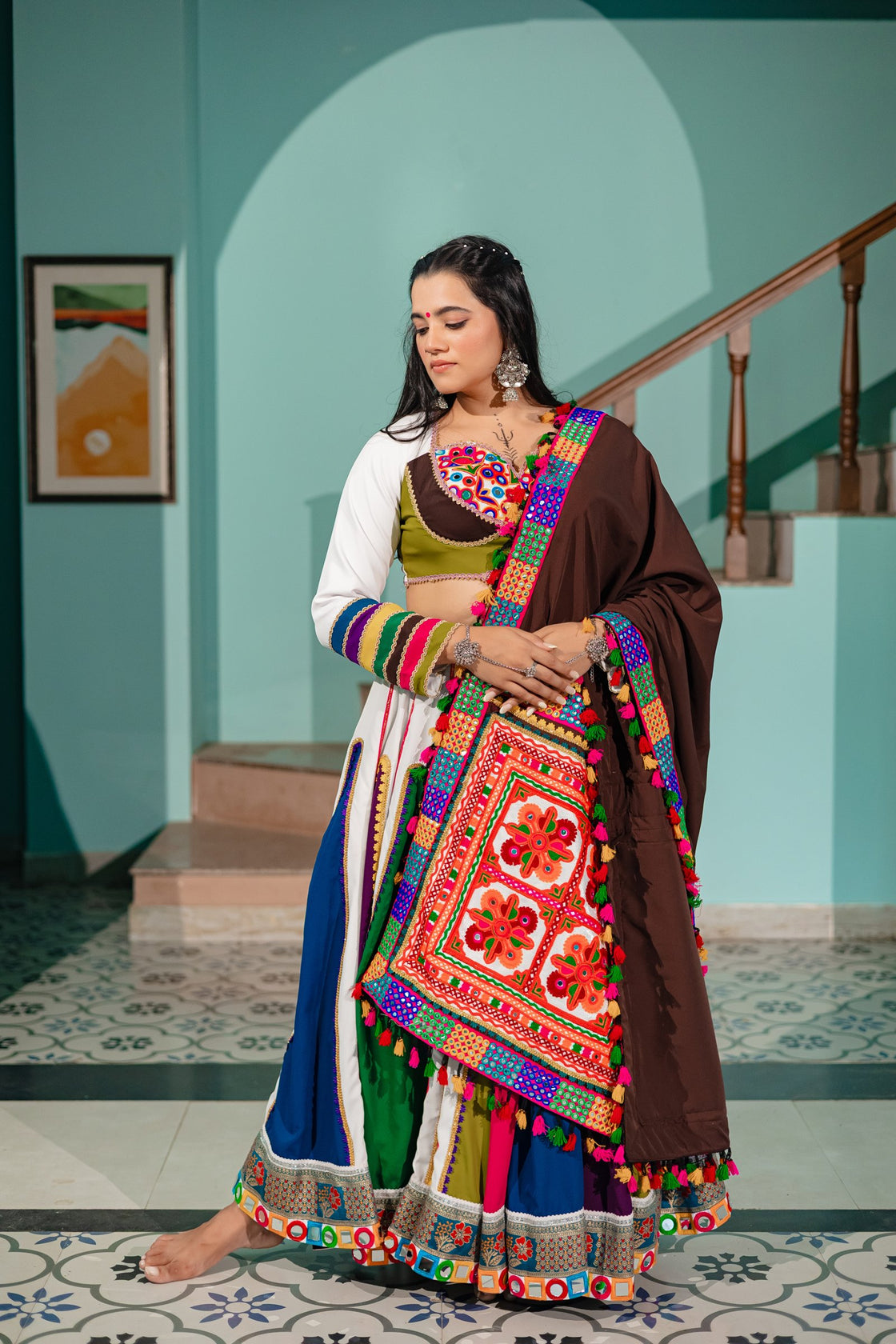 Rang Raas - White