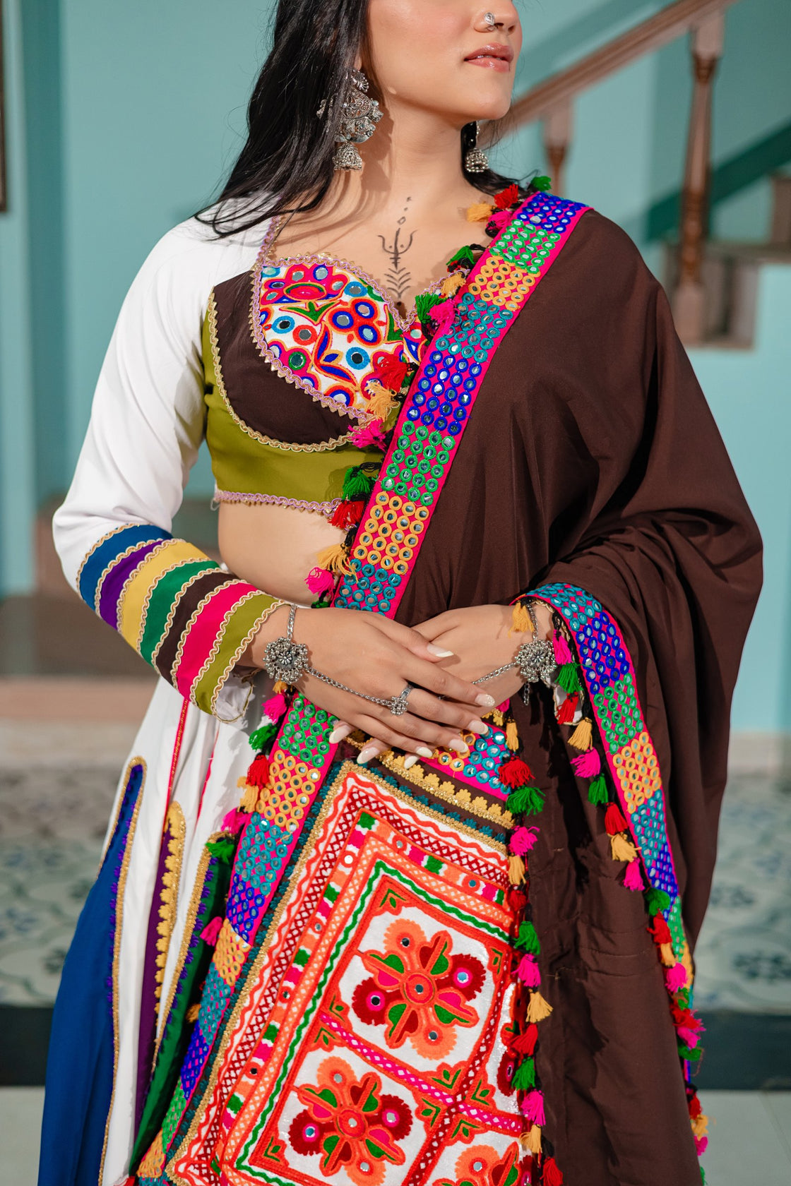 Rang Raas - White